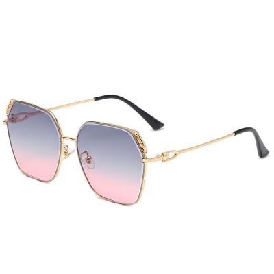 China Custom Made Fashion Logo Sunglasses Gafas De Sol Metal Sunglasses New Arrival Yiwu Polygon Fashion Glass Sunglasses for sale