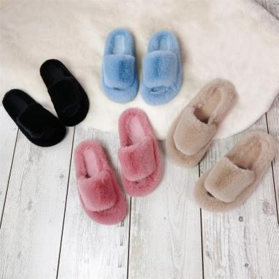 China Newest Fashion Trend Design Chinese Fur Indoor Luxury Women's White Winter White Design Ladies Home Slippers For Women for sale