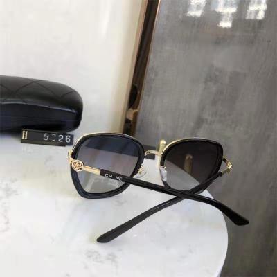 China Fashion sunglasses selling well all over the world famous brand women sunglasses with box for sale