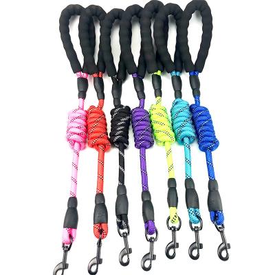 China 2022 Reflective High Quality Customized Retractable Pet Dog Collars Bulk Leashes Harness Leashes for sale