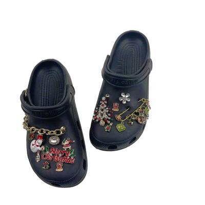 China Eco-froendly Christmas Decoration Set Decorative Accessories Holiday Set Metal Shoe Jewelry Accessories Chain Set Ornaments Buckle for sale