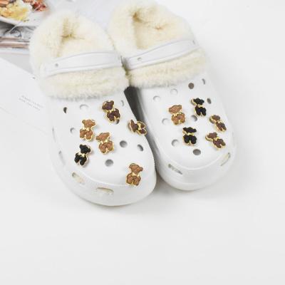 China Eco-froendly Decorate Shoe Charm Metal Bling Shoes Metal Decoration Fashion Cartoon Luxury Bear for sale