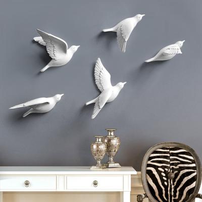 China Creative Dimensional Resin Bird Wall Decorations Sticker 3d Wall Murals Bird Shape Wall Art Garden Minimalist Animal Room Decor for sale