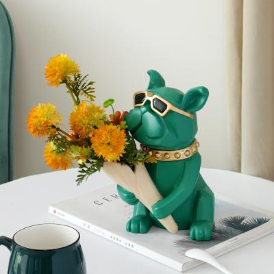 China Modern Fancy Vase Flower Hug Dog Decor Vase Resin Art Decor Table Pots Flower Resin Planter Decor Minimalist Fresh Wedding Flower Vase for sale