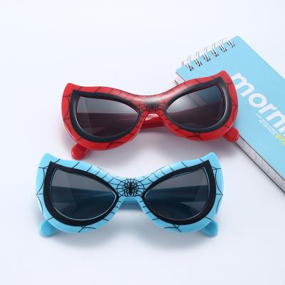 China Fashion Sunglasses 2021 New Design Beach Fashion Silicone Polarized Shades Sunglasses For Kids for sale