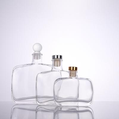 China Euro Cosmetic Wholesale Aromatherapy Glass Oil Bottle Aromatherapy Bottle for sale