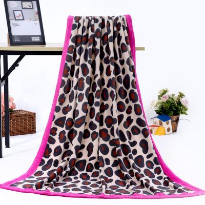 China Manufacturer Customized Printing 100% Folded Polyester Coral Fleece Blanket For Winter for sale