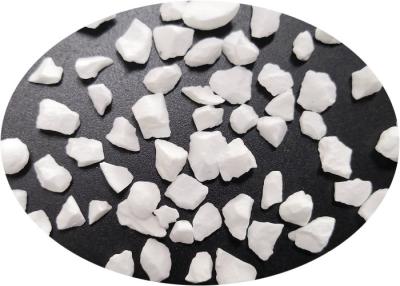 China Korundalumina In tabelvorm, Zuivere Gesinterde Alumina Al2O3 3,50 G/Cm3 Min Te koop