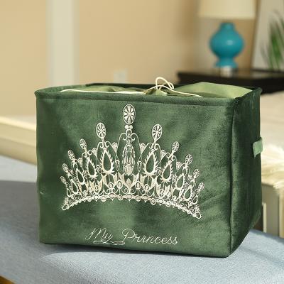 China Sustainable Velvet Square Multi Purpose Storage Box With Crown Pattern for sale