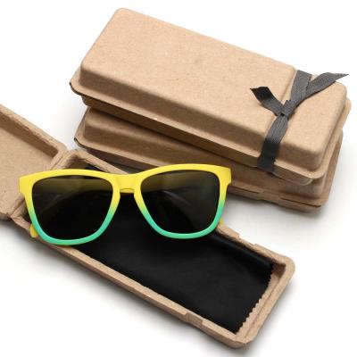 China Fashion sunglasses 2020 men and women square reused plastic sunglasses frame sunglasses shape sunglasses for sale