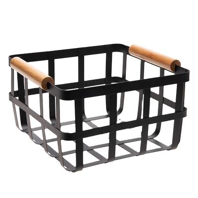 China Sustainable metal storage basket with bamboo handles for sale