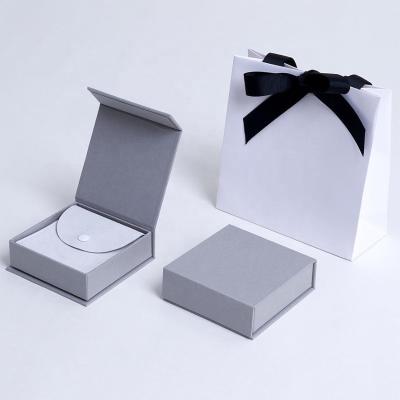 China Recyclable Custom Printed Luxury Wholesale Gift Jewelry Necklace Earings Rings Boxes Grey Magnetic Gift Box With Magnetic Lid for sale