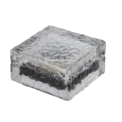 China Outdoor Waterproof Garden RGB White Glass Led Solar Powered Ice Brick Light for sale