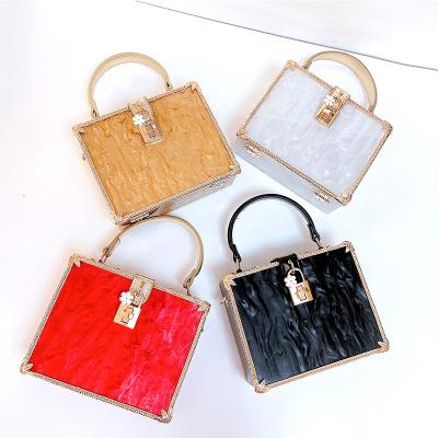 China Elegant Acrylic Evening Tote Bag Fashion RETON Ladies Box Clutch Bag Wedding Party Purse Woman Luxury Clutch Purse for sale