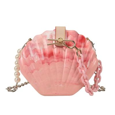 China New Fashion Acrylic Shell Shape Messenger Bags Wholesale Solid Color Purses and Single Acrylic Handbag Women with Chains for sale