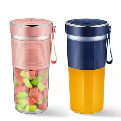 China Car Pocket Style Easy To Take Out Juicer To Carry Electric Juicer Squeezer for sale