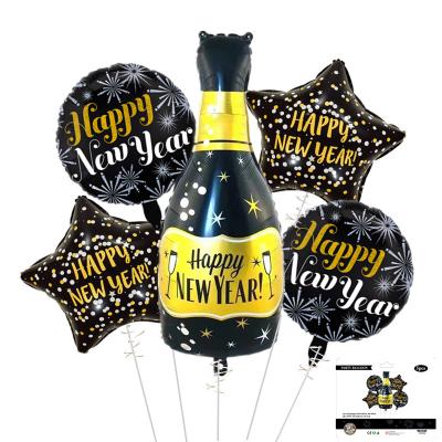 China Fashional 2023 Happy New Years Champagne Wine Bottle Shape Star Black Gold Foil Balloon Costumes for sale