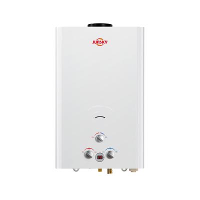 China Hot Sale Outdoor Portable 0.4PSI 2 D Batteries Farm Gas Water Heater With Driving LED Display Portable Type Overheating To Protect for sale