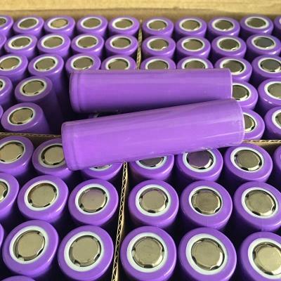 China Rechargeable Flashlight 3.7V 2000mAh 18650 Lithium Battery Cell 18mm*65mm for sale