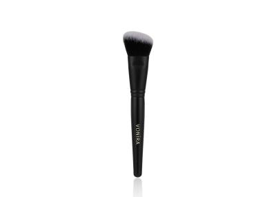 China Vonira Professional Angled Synthetic Cheek Brush Good Multitasking Highlighter Contouring Sculpting Blush Brush en venta