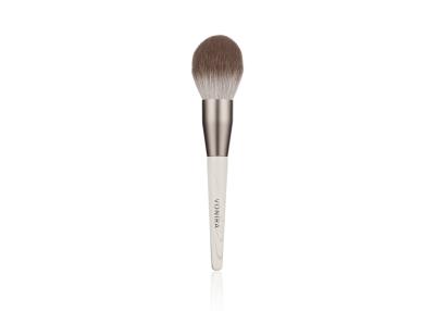 Chine Vonira Nouveau arrivée biodégradable fibre de maïs maquillage en poudre brosse avec ferrule d'aluminium gris Eco Freindly poignée en bois à vendre