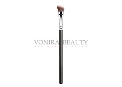 China Slant Taklon Eye Shadow Brush Angled Contour Makeup Brushes Easy To Clean for sale