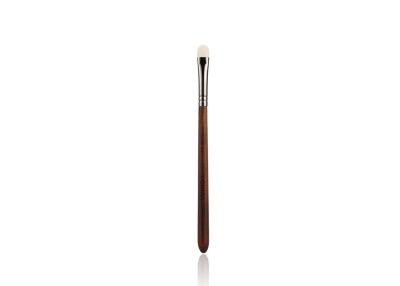 China Vonira Smoky Eye Shader Brush Paddle Shaped Eyeshadow Brush for Make Up for sale