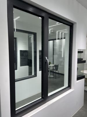 中国 White Powder Coating Aluminum Casement Windows With 90° Open Degree Anodized Surface And Fiberglass Screen 販売のため