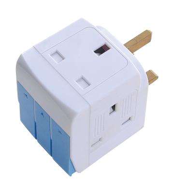 China Multifunctional Customizable Travel Power Adapter Multi-function Customizable Hot Selling Portable UK Adapter Plug for sale