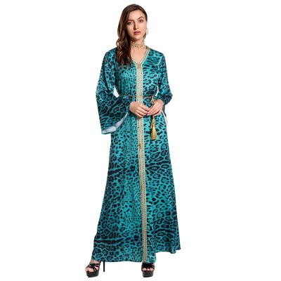 China Modest Muslimah Styling Women New Fashion Muslim Leopard Print Middle East Robe Lace Abaya Long Dress for sale