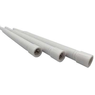 China Plastic Connector 25W 2Dbi 3Dbi 3G 4G Sma Yagi Duck Antenna 2.4 GHz Rubber for sale