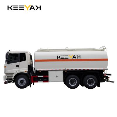 China Foton oil tanker truck 30000 liters 25 ton fuel tank truck with distributor 11 - 20T for sale