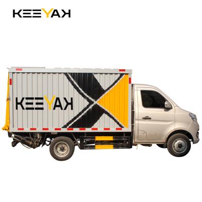 China Hotels Huaihai Wheel Base 2990mm Power 122 Hp Closed Barrel Garbage Truck for sale