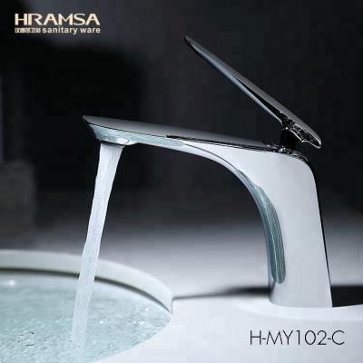 China New Design Brass Metered Taps Single Hole Water Mixer Basin Faucet / Faucet / Mixer Tap Made In China for sale