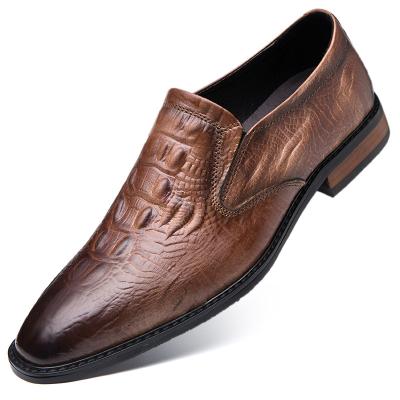 China Handmade Oxford Wood Base Deodorization Mens Cowhide Leather Crocodile Pattern Embossed Loafers Pointed Toe Stylish Shoes for sale