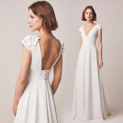 China Anti-Static QUEENS DRESS Simple A Line Sleeveless Design Lace Beach V Neck Bridal Dress For Brides for sale