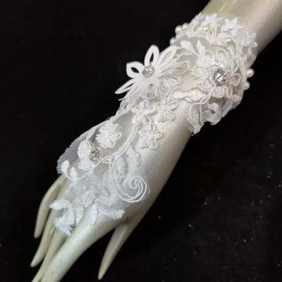 China ELBOW Elegant Wedding Fingerless Long and Short Finger Tulle Embroidered Beaded with Lace for Wedding for sale