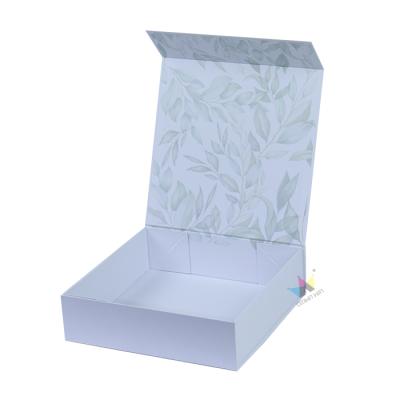 China Handmade Magnetic White Gift Boxes Cardboard Magnetic Gift Boxes With Magnetic Closure Wholesale for sale