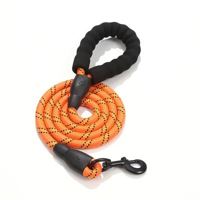 China Wholesale Viable Reflective Nylon Dog Leash Dog Leash Explosion Proof Pet Rope for sale