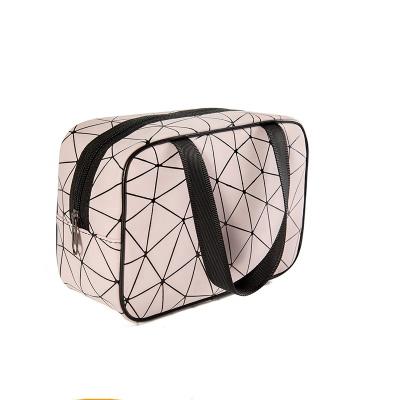 China New Product Travel PVC Makeup Waterproof Custom Clear Pouch Holographic Cosmetic Bag for sale