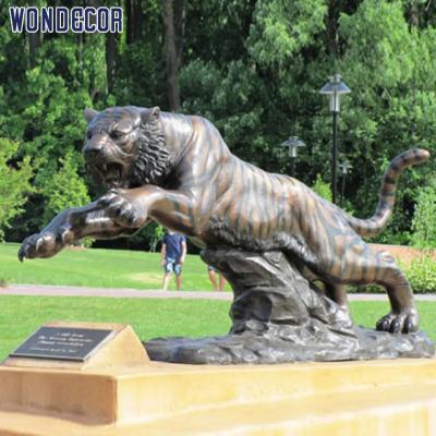 Cina Le statue bronzee all'aperto scolpiscono Tiger Figurine Life Size bronzeo 135cm in vendita