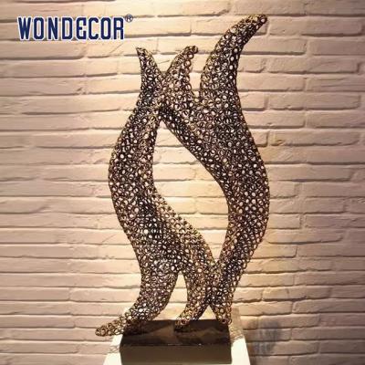 China Small metal art decoration abstract hollow geometric shape stainless steel sculpture zu verkaufen