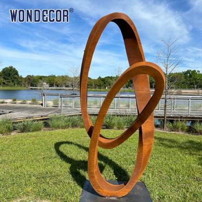 China Moderne grote buiten Abstract Ring Ribbon Weathering Steel Sculpture Te koop