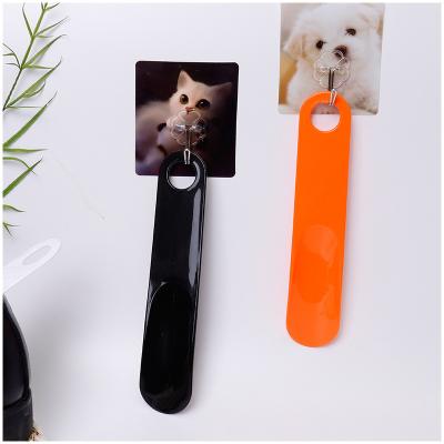 China High quality plastic short shoe horn high quality and durable simple and portable for home use for sale