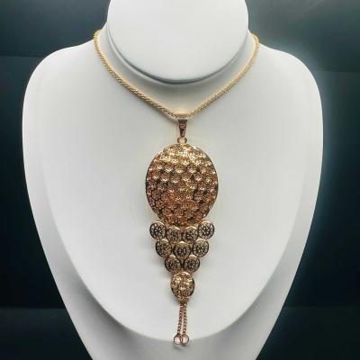 China Hollow Out Jewelry Gold Plated Women's Pendant Set African Copper Gold Plated Supply Jewelry for sale