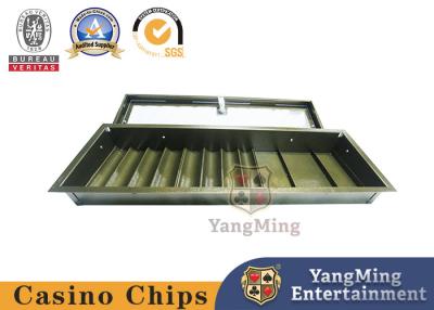 China Prémio Prateado Brilhante 8 fileiras Argila Redonda Chips de Poker de Cerâmica Conjunto de bandeja Chips de Casino Carregador de camada única à venda