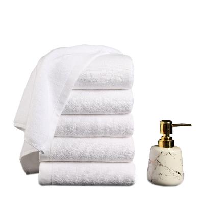 China 100% Hilton Hotel Softnessgood Color Water Absorbency Factory Custom Logo White Cotton 5 Star Towel Set for sale