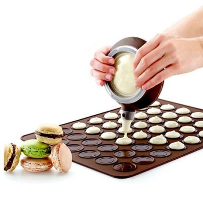 China Reusable 4 Different Easy Silicone Stocked Food Grade Filter Tip Squeeze Macaron Decorating Jar Macaron Baking Tools Baking Nozzles Kit for sale