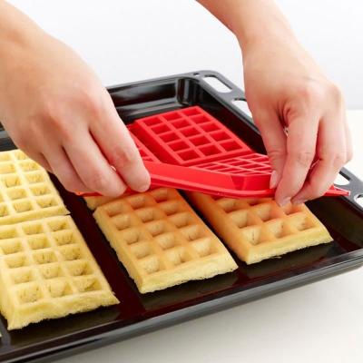 China Viable Hot Sales Kitchen Bakeware Silicone Non-stick Baking Cake Mold/Silicone Waffle Mold for sale