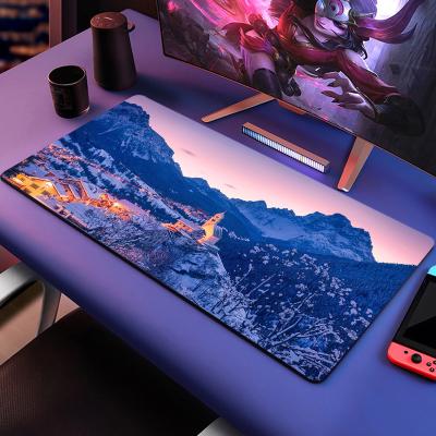 China Grande Gaming Anime Cartoon Mouse Pad com logotipo personalizado e opção de carregamento sem fio à venda